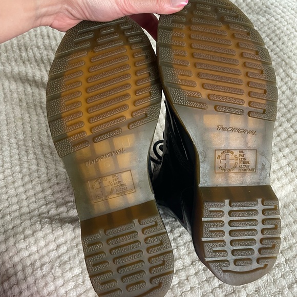 PATENT LEATHER DOC MARTENS 🖤📞♠️ - Picture 6 of 8